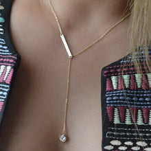 Load image into Gallery viewer, European and American jewelry leaf clavicle chain brand temperament personality fashion simple circle bar Necklace woman