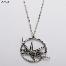 Load image into Gallery viewer, Game Wizard 3 Wild Hunt Wolf Medallion Necklace Men Pendant Metal Chian Boho Necklace Geralt Cosplay Jewelry Replica Accessories